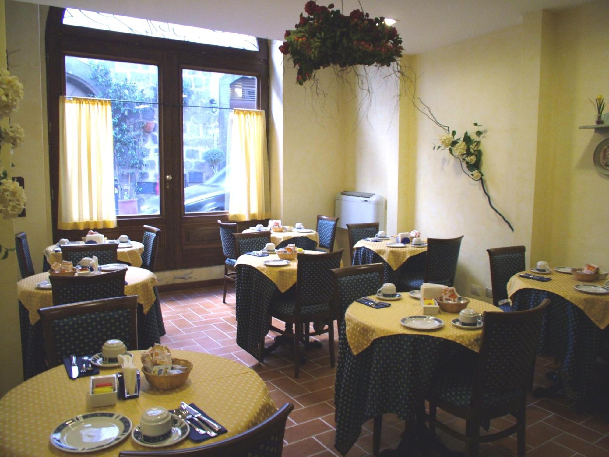 Hotel Filippeschi Орвието Екстериор снимка