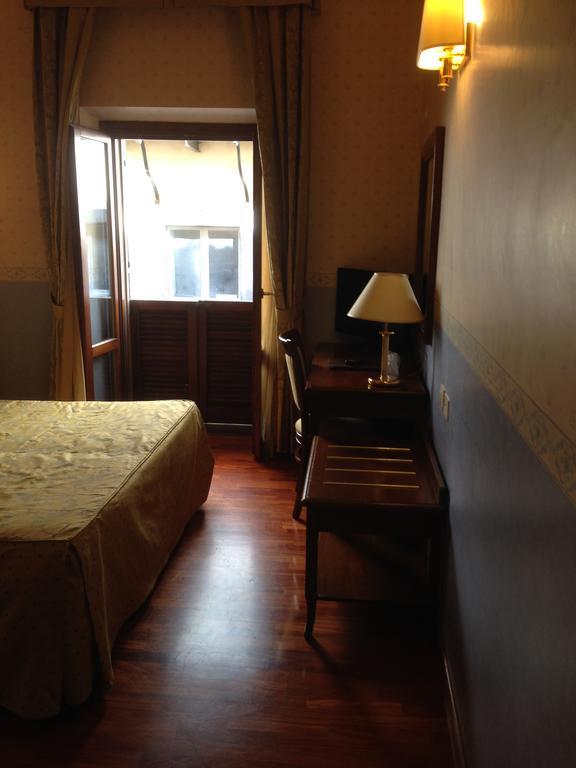 Hotel Filippeschi Орвието Екстериор снимка